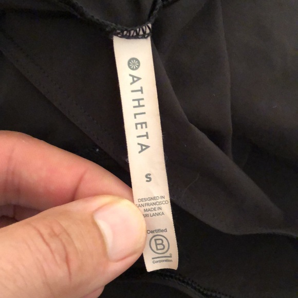 Athleta The Solace Support Tank Top in Black, size Small - Picture 6 of 11